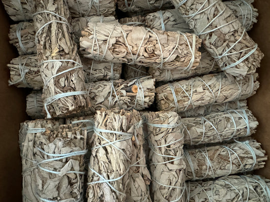What Are Smudge sticks? And How to Use Them